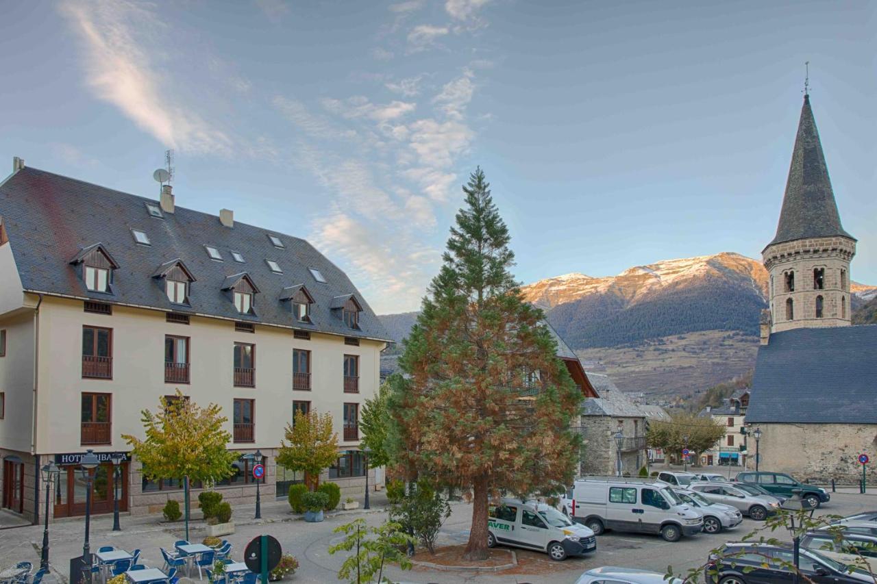 Hotel Ribaeta Вьелья Экстерьер фото